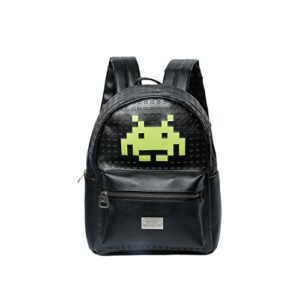 Mochila negra con diseño de alien Space Invaders en verde.