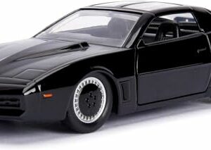 Coche de colección negro de la serie "Knight Rider" en escala 1:32.