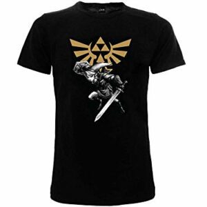 Camiseta negra de Zelda con ilustración de Link con espada y símbolo dorado de la Trifuerza.