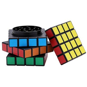 Triturador de especias en forma de cubo de colores.