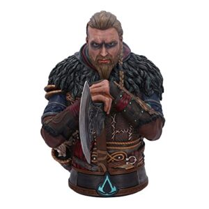 Busto detallado de Eivor de Assassin's Creed Valhalla, con indumentaria vikinga y cuchillo en mano.