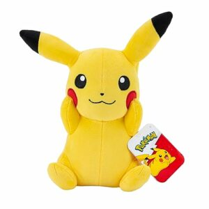 Peluche oficial de Pikachu de 20 cm con etiqueta de Pokémon.