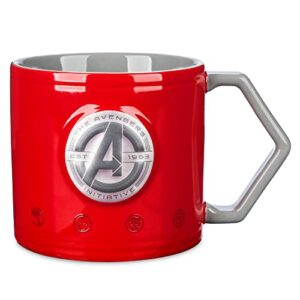 Taza roja de Marvel con el logotipo de Avengers Initiative.