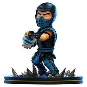 Figura de acción de Sub-Zero de 4 pulgadas de Mortal Kombat sacando hielo.