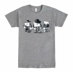 Camiseta gris de manga corta con personajes de teclas de computadora (Ctrl, Alt, Del) estilo mafia.