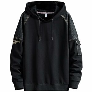 Sudadera negra con capucha y detalles en las mangas, estilo casual de Moshtashio.