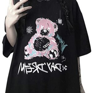 Camiseta negra de manga corta con diseño de oso gótico de colores.