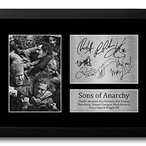 Marco con imagen y firmas del elenco de "Sons of Anarchy".