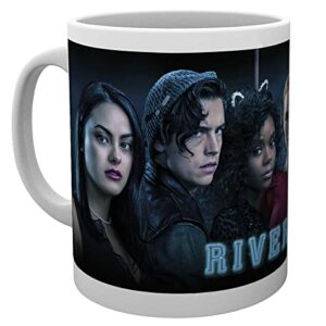 Taza con personajes de la serie Riverdale en colores oscuros.