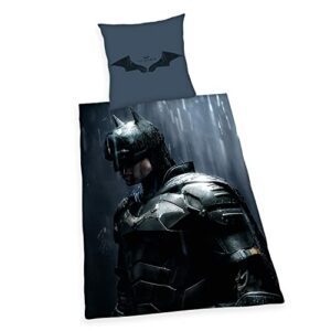 Juego de cama de Batman, multicolor, con imagen del héroe bajo la lluvia.