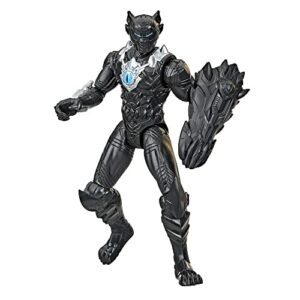 Figura de Black Panther con armadura negra y detalles plateados.