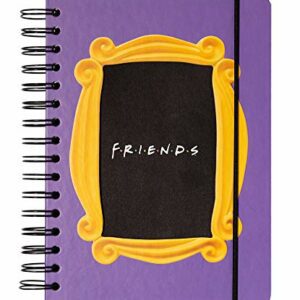 Cuaderno A5 de Friends con portada morada y marco amarillo.