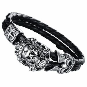 Pulsera de acero inoxidable con calavera y diseño punk rock en cuero negro.