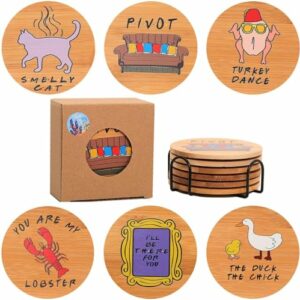 Set de 6 posavasos de bambú con soporte, inspirados en frases de programas de televisión.