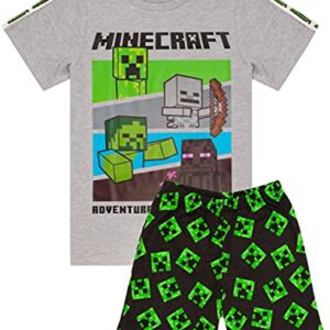 Pijama infantil de Minecraft con camiseta gris y shorts negros con estampado de Creeper.