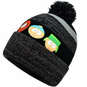 Gorro de invierno multicolor de South Park con personajes bordados y pompón negro.