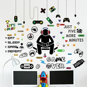 Pegatinas de pared gamer con frases y controladores, ilustradas para dormitorios juveniles.