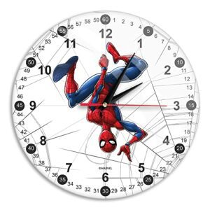 Reloj de pared con diseño de Spider-Man colgado en su telaraña sobre fondo blanco.