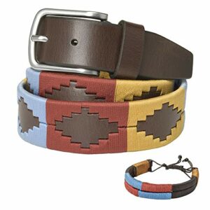 Cinturón de cuero bordado con diseño colorido y pulsera a juego de la marca PELPE.