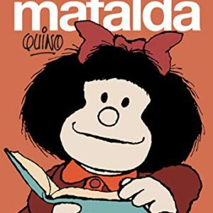 Libro "10 años con Mafalda" de Lumen con portada de la protagonista leyendo un libro.