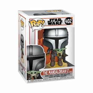 Funko Pop de "The Mandalorian" volando con jet pack y "The Child" en brazos.