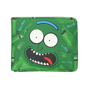 Cartera verde con diseño de Pickle Rick de la serie Rick y Morty.